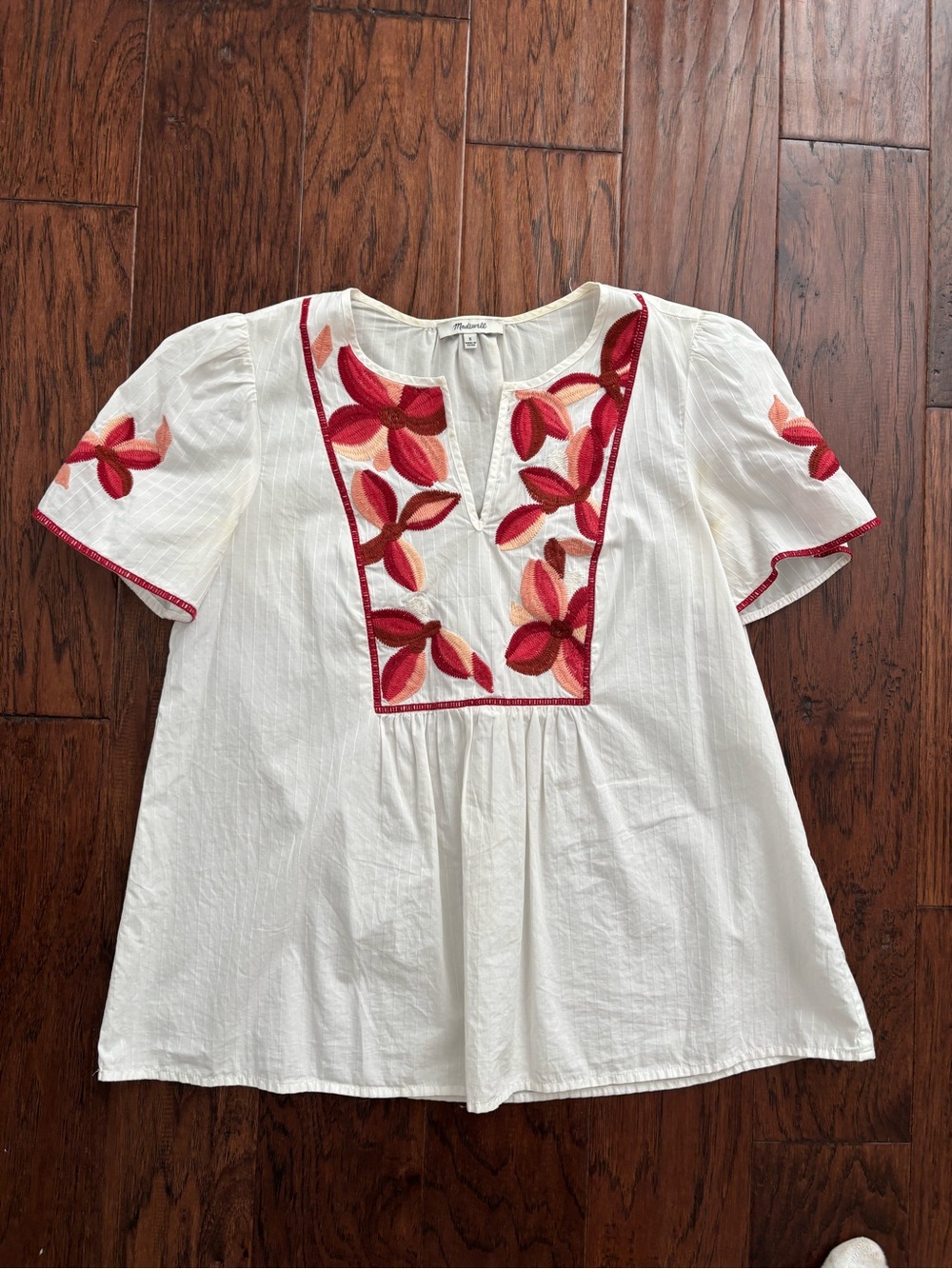 Madewell White Top with Red and Coral Embroidered Floral Pattern